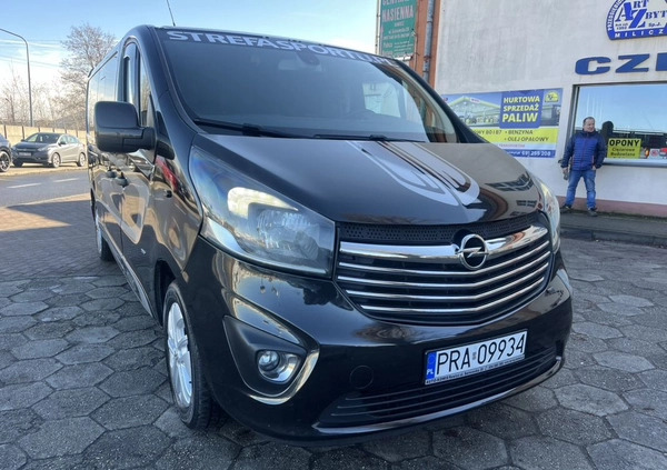 Opel Vivaro cena 82500 przebieg: 172000, rok produkcji 2017 z Łuków małe 326